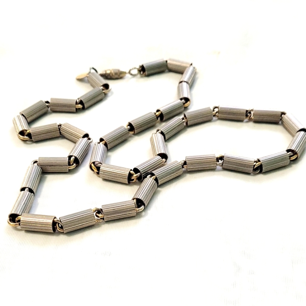 Lovely Vintage Vendome Necklace